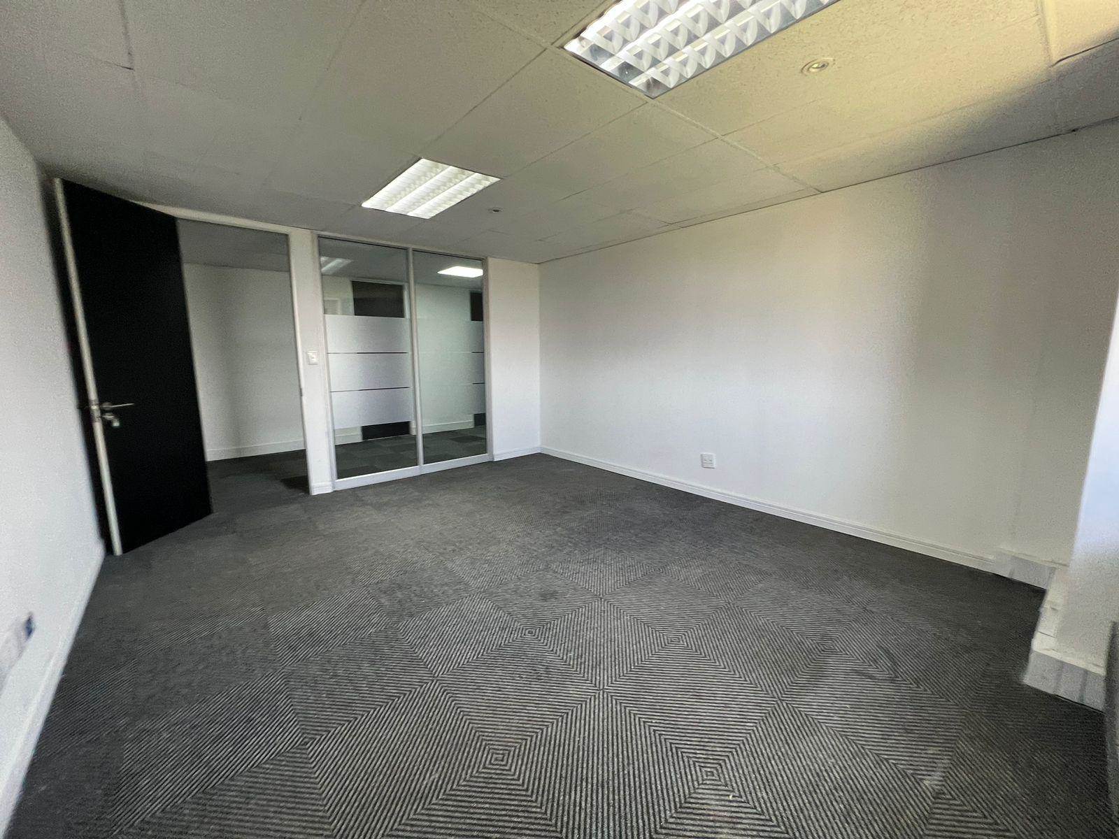 24  m² Commercial space in Woodmead photo number 23