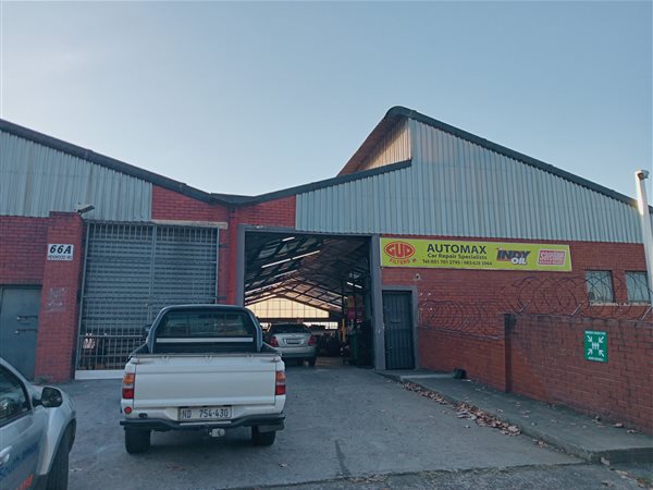 8 500  m² Industrial space