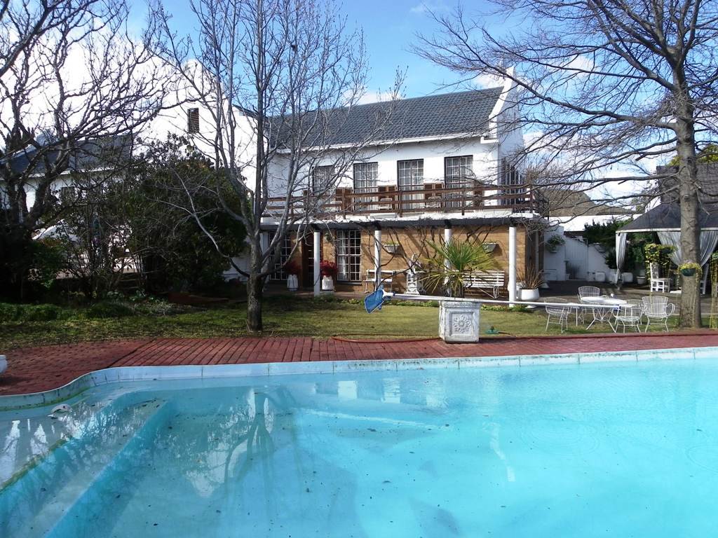 4 Bed House in Harrismith photo number 2