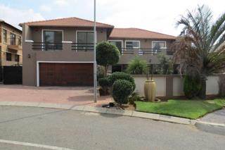 5 Bed House in Edenvale photo number 1