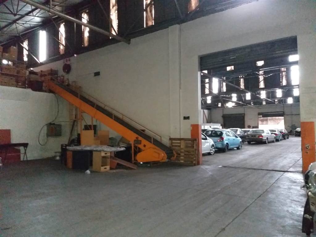 9550  m² Industrial space in Industria photo number 18