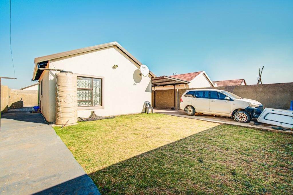 2 Bed House in Benoni CBD photo number 13