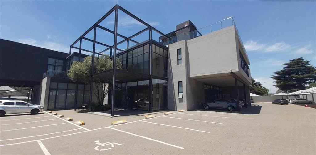 224  m² Office Space in Bedfordview photo number 1