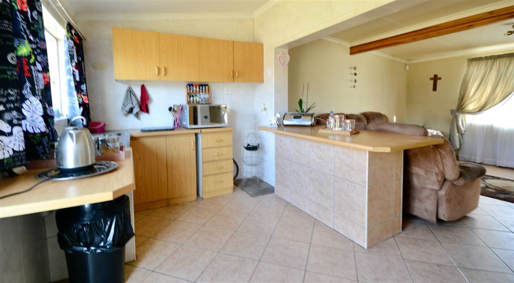 3 Bed House in Roodepoort Central photo number 23