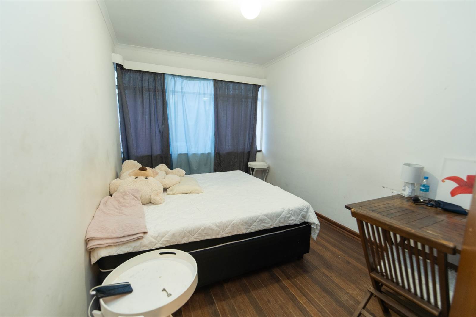 2 Bed Apartment in Port Elizabeth Central photo number 6