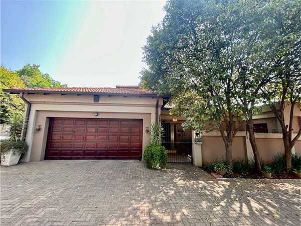 3 Bedroom Townhouse 3 Bedroom Townhouse