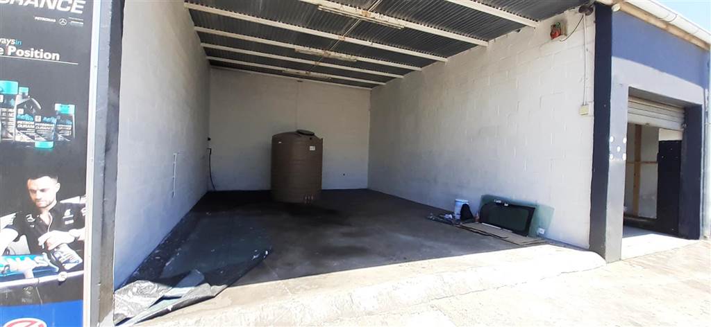 614  m² Industrial space in Gansbaai and surrounds photo number 3