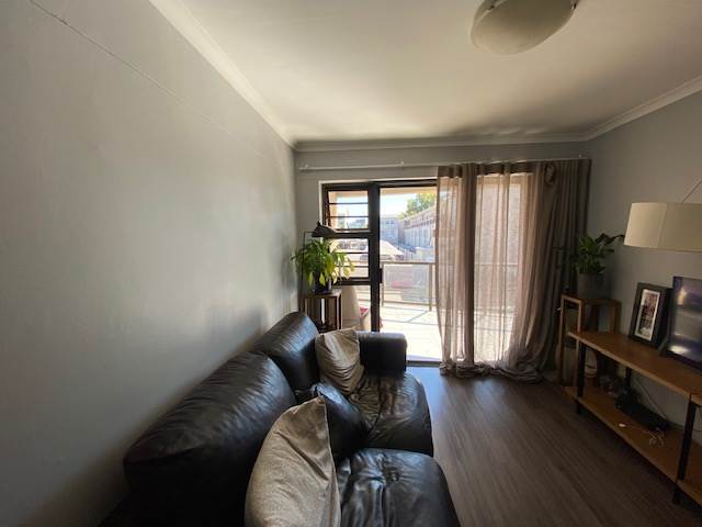 2 Bed Apartment in Paarl Central East photo number 7