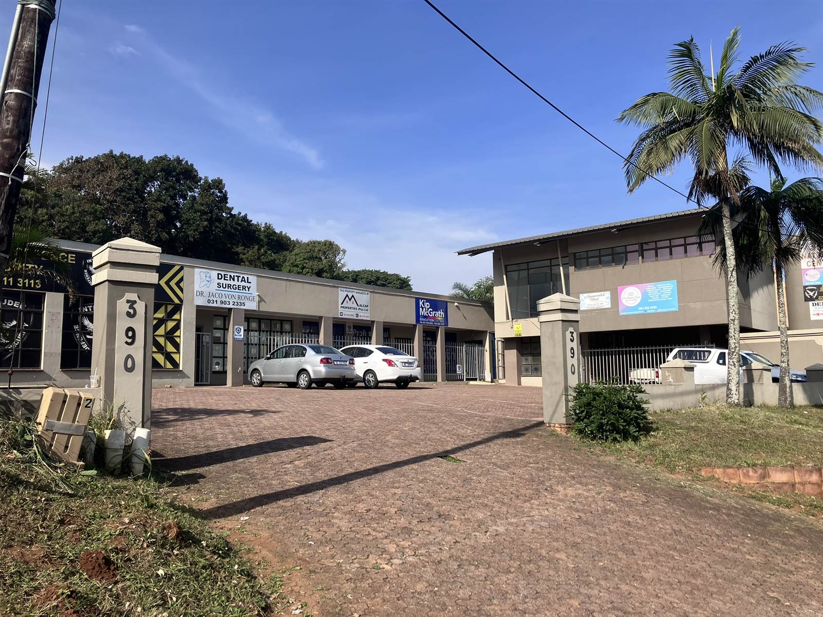 109  m² Commercial space in Amanzimtoti photo number 28