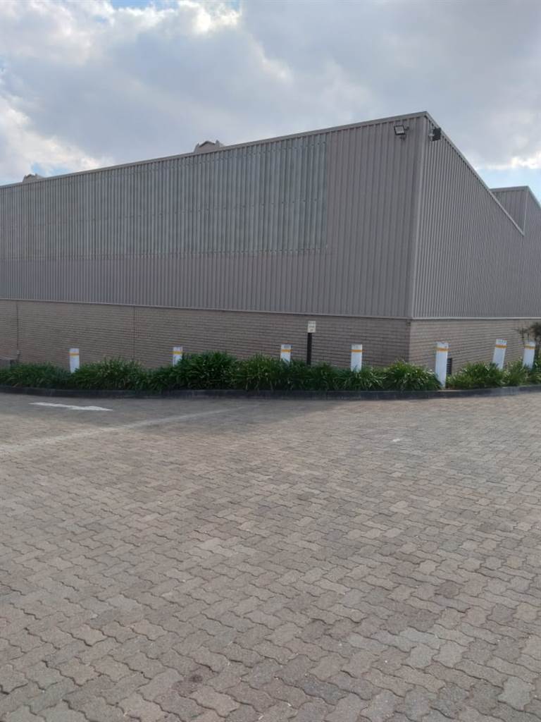 14905  m² Industrial space in Spartan photo number 19