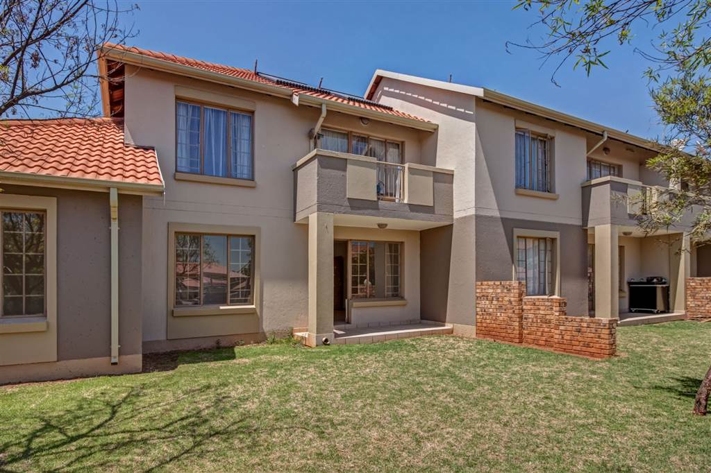 2 Bed Apartment to rent in Lakefield RR4203354 Private Property