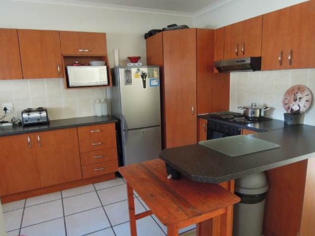 3 Bed Townhouse in Kathu photo number 3