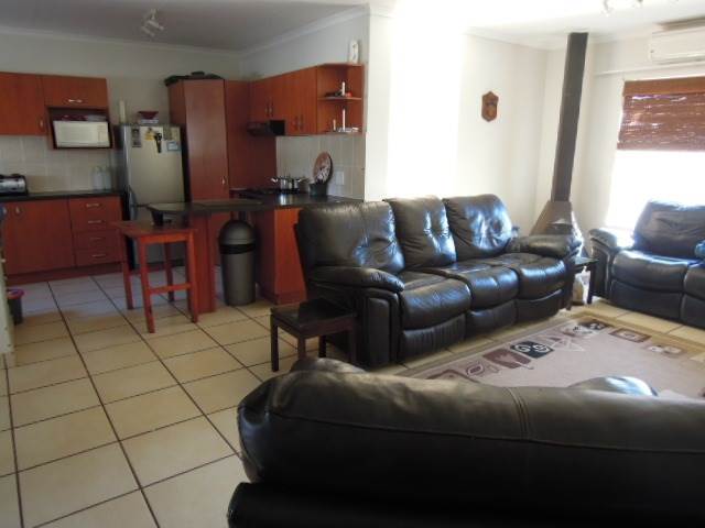 3 Bed Townhouse in Kathu photo number 14
