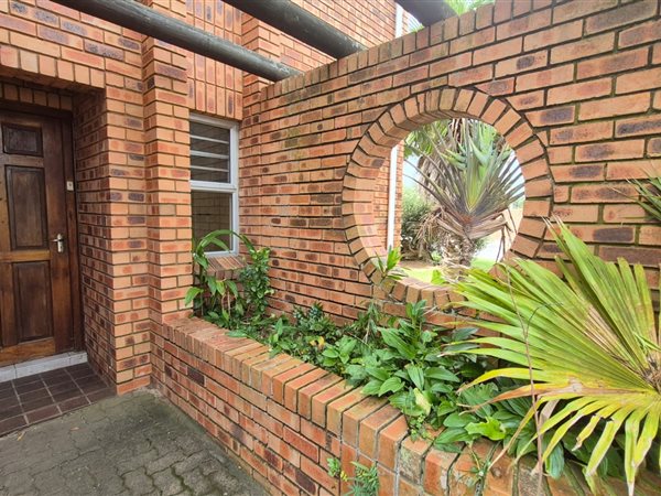 3 Bedroom Duplex 3 Bedroom Duplex
