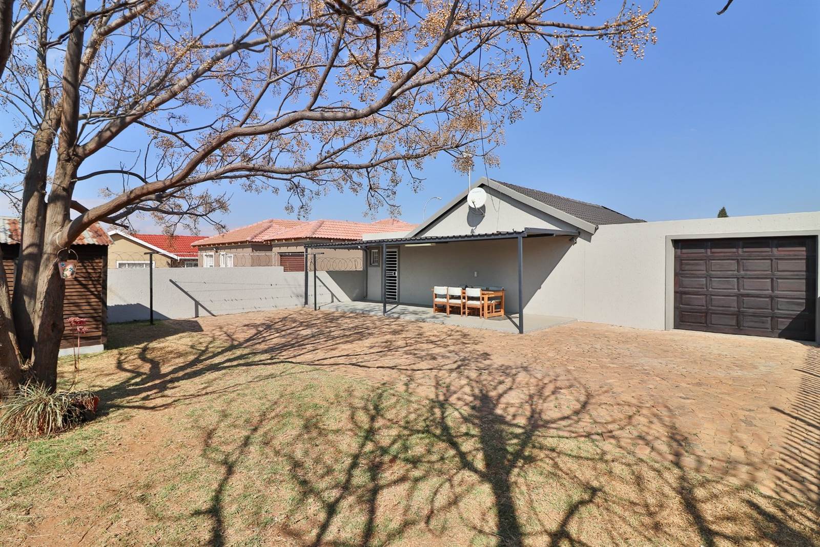 3 Bed House in Lenasia South photo number 27