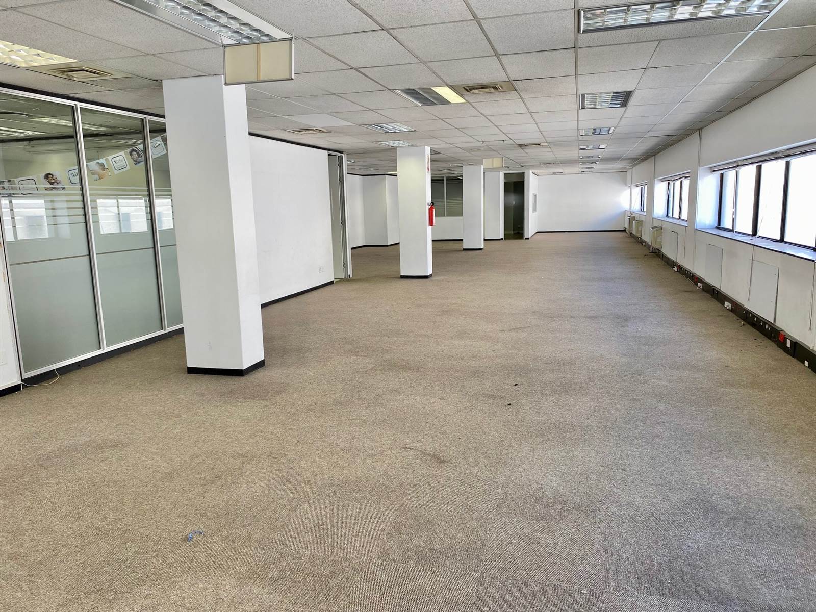 718  m² Commercial space in Cape Town City Centre photo number 13
