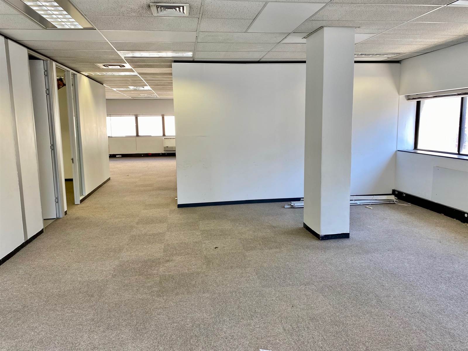 718  m² Commercial space in Cape Town City Centre photo number 16