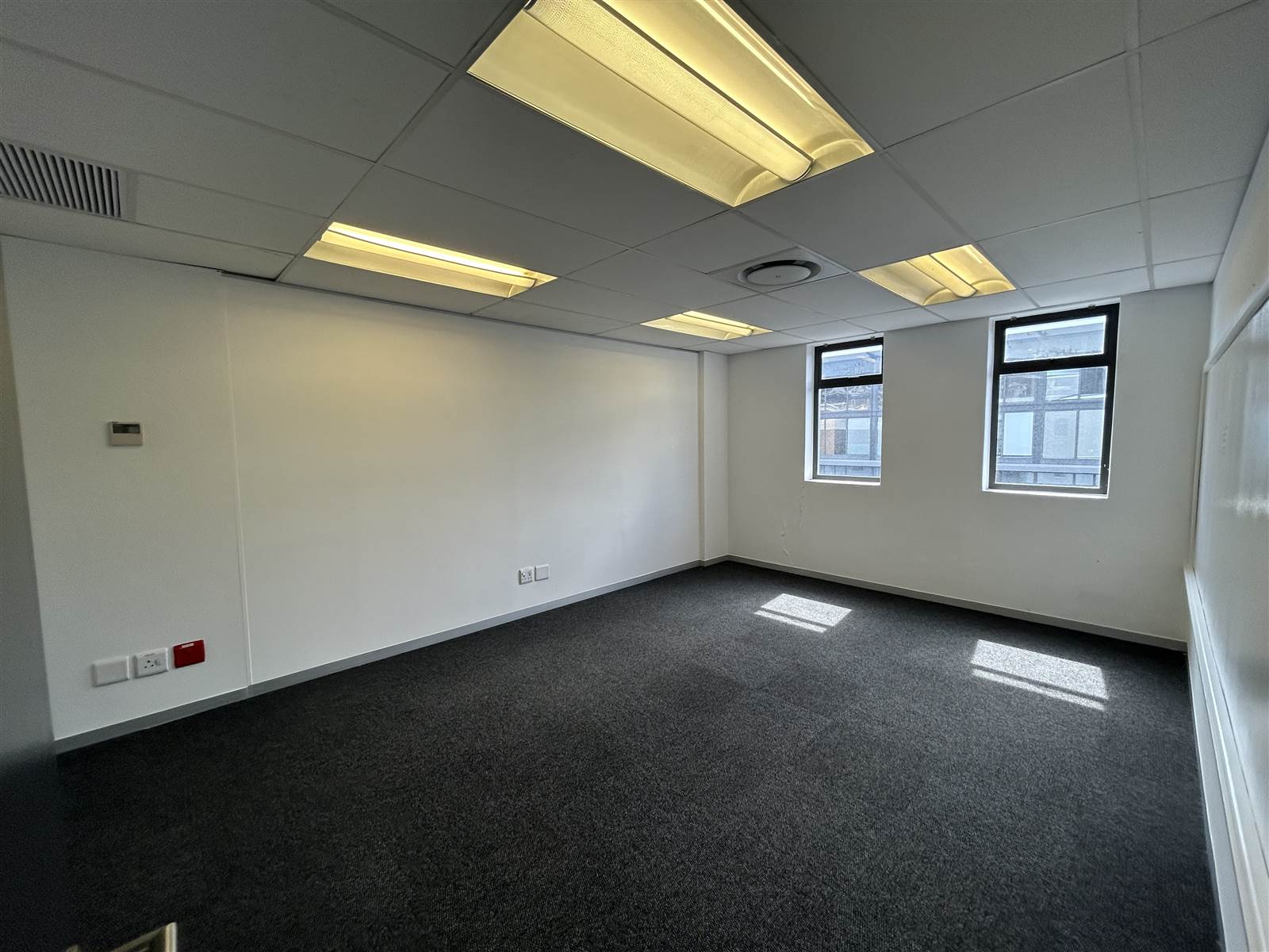 428  m² Commercial space in Woodstock photo number 9