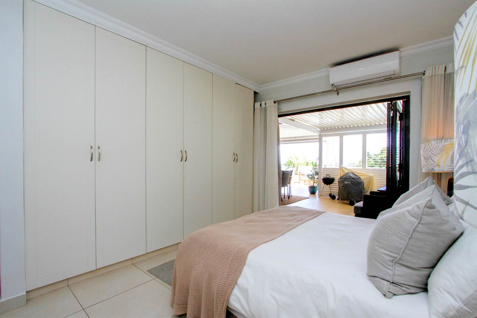 2 Bed Townhouse in Umhlanga Rocks photo number 15