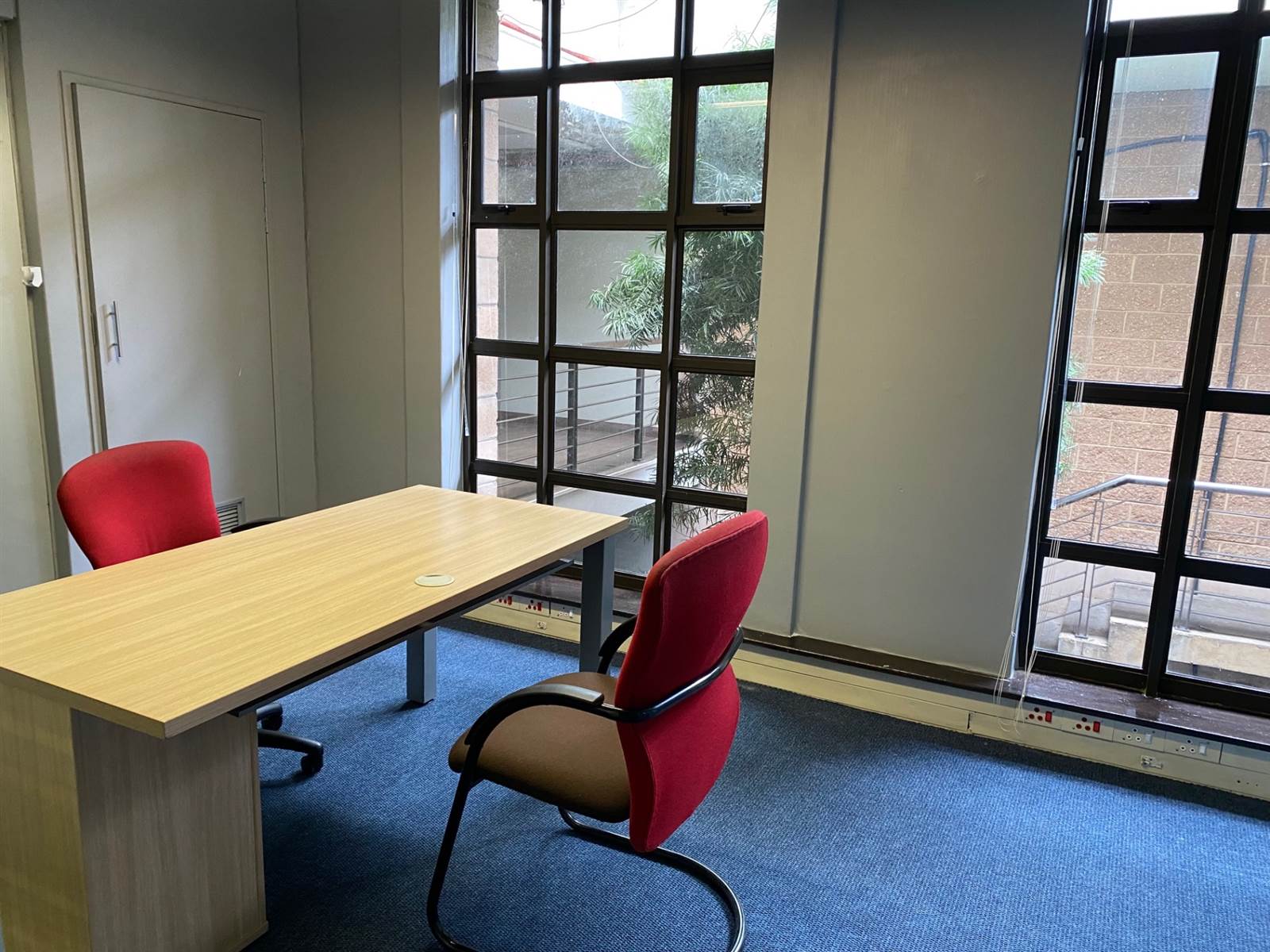 140  m² Office Space in Randpark Ridge photo number 5