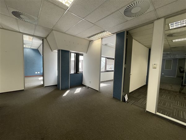 213  m² Commercial space in Killarney