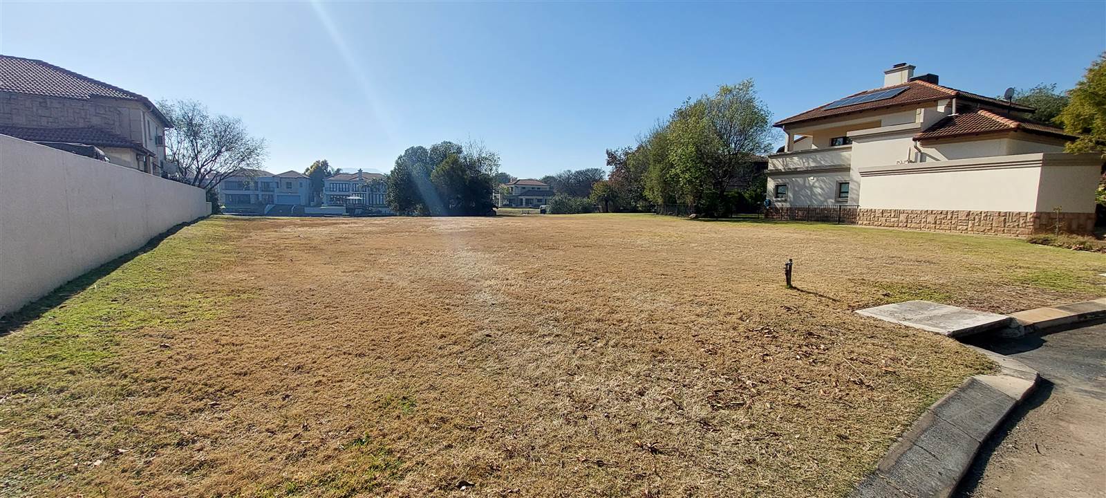 902 m² Land available in Westlake Estate photo number 1