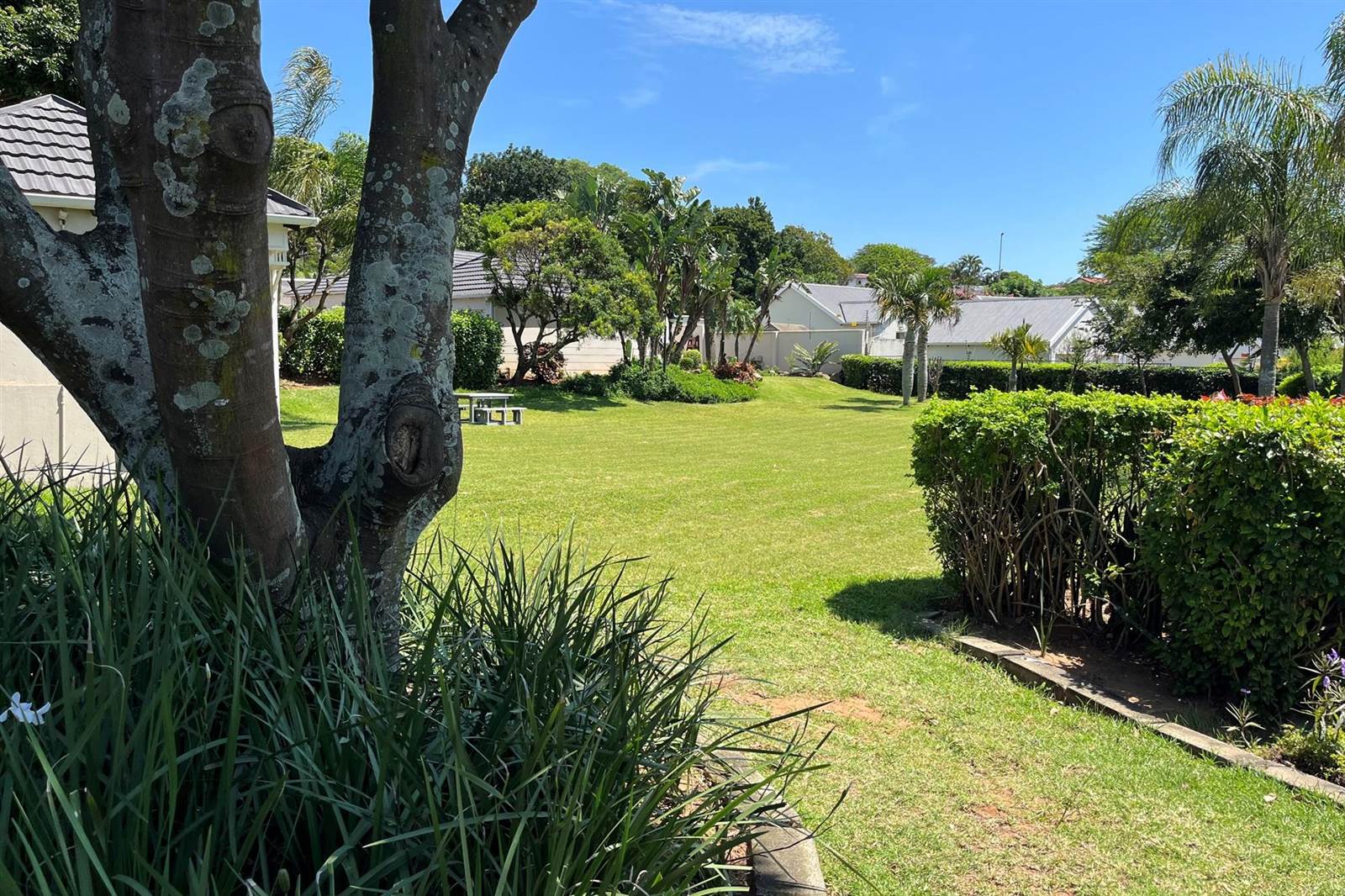 2 Bed Townhouse in Umhlanga Rocks photo number 16