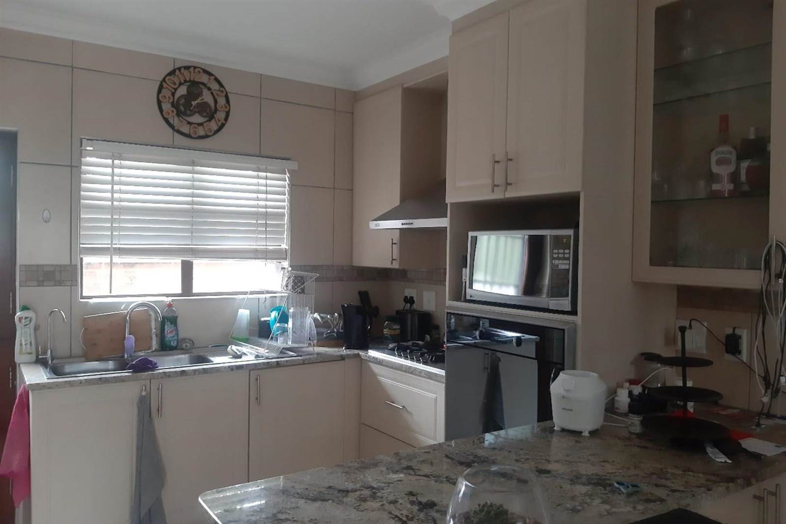 2 Bed Simplex in Douglasdale photo number 3
