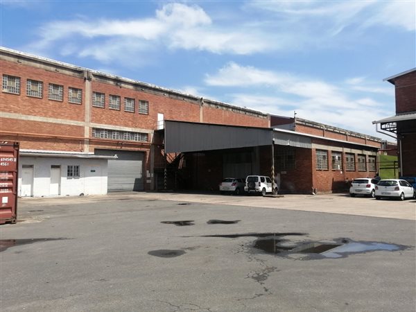 3140  m² Industrial space in New Germany