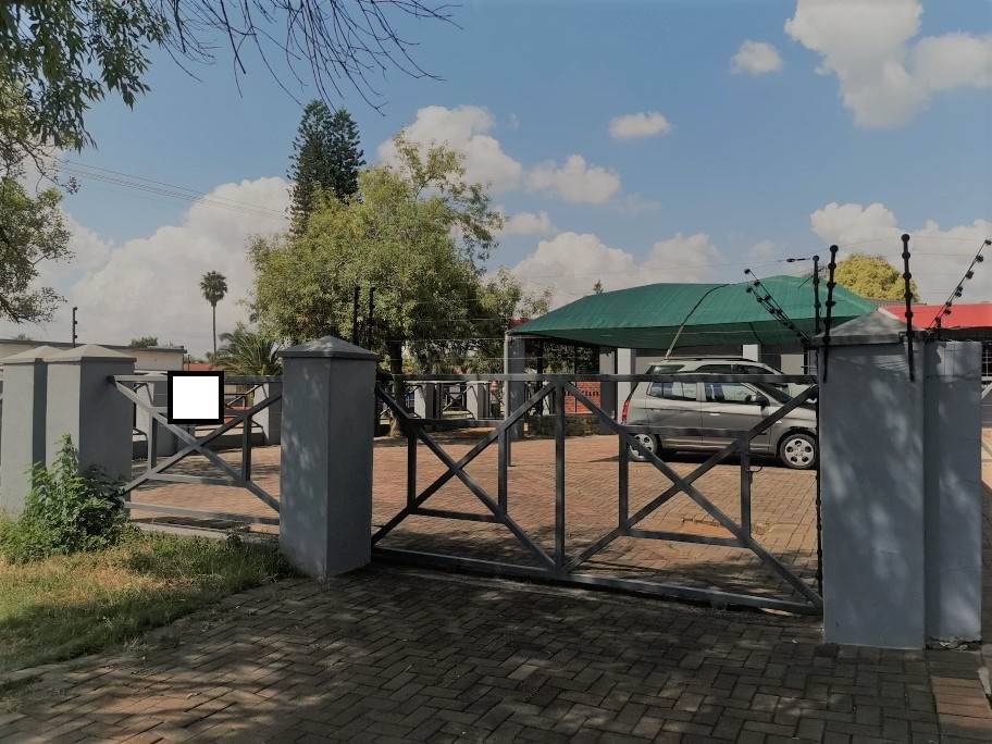 339  m² Commercial space in Pretoria Gardens photo number 2