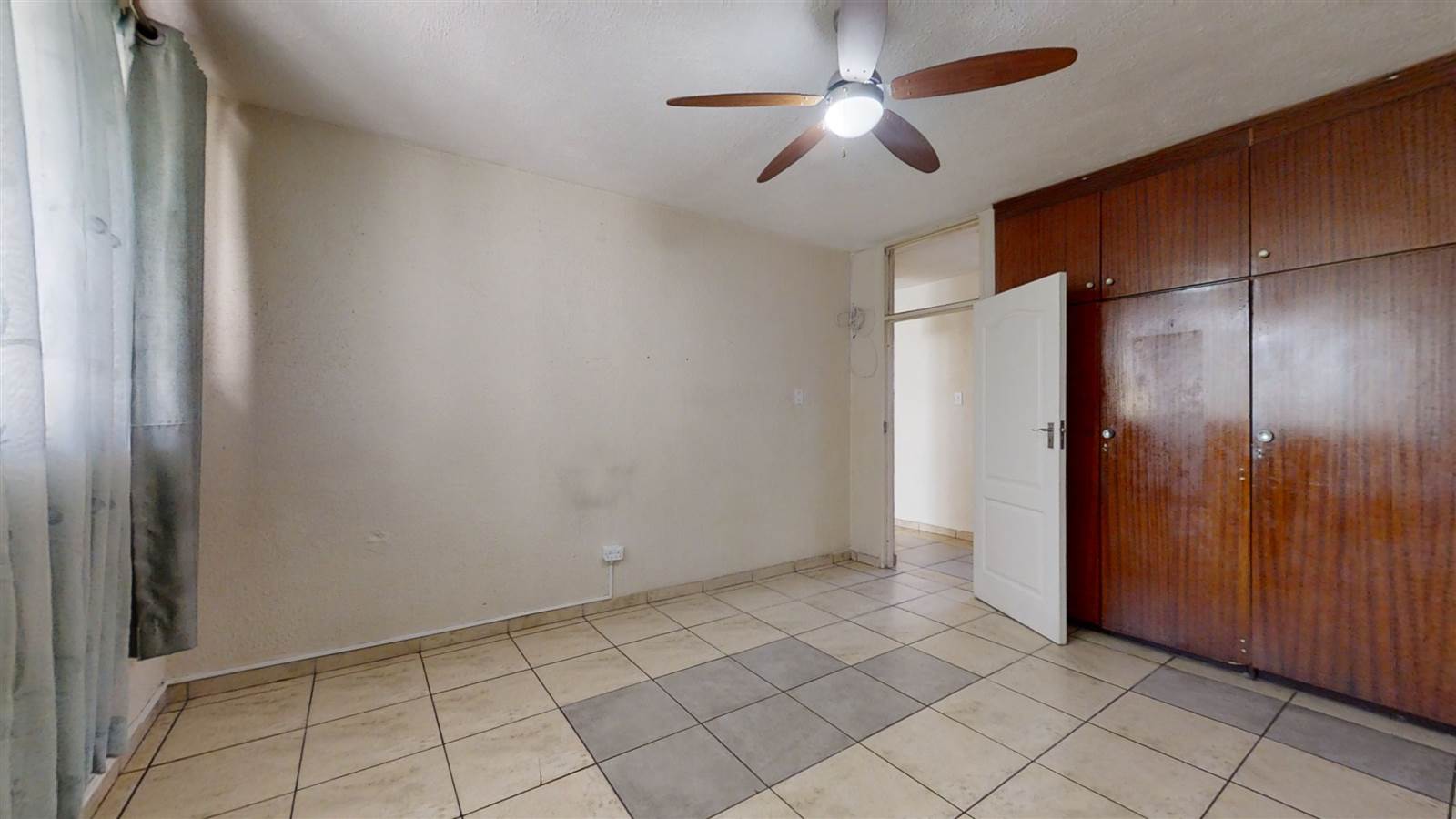 2 Bed Flat in Impala Park photo number 9
