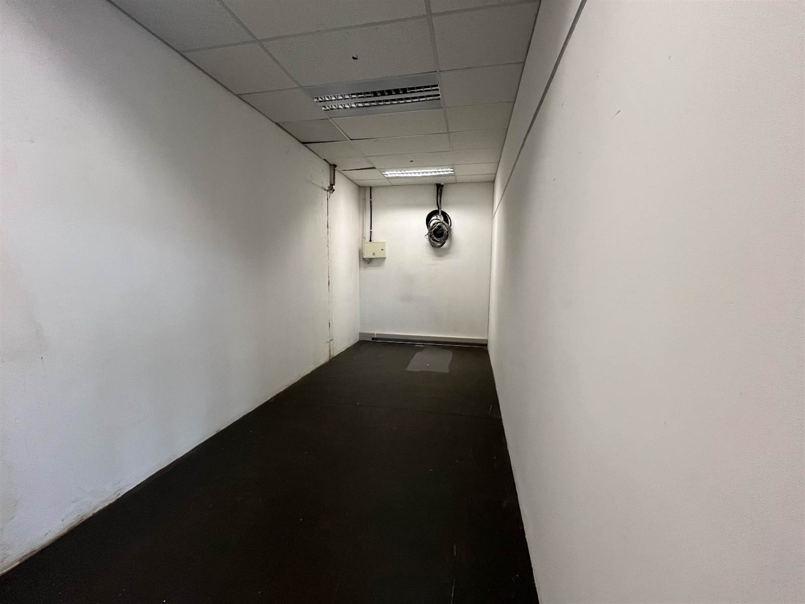 6100  m² Commercial space in Hughes photo number 15
