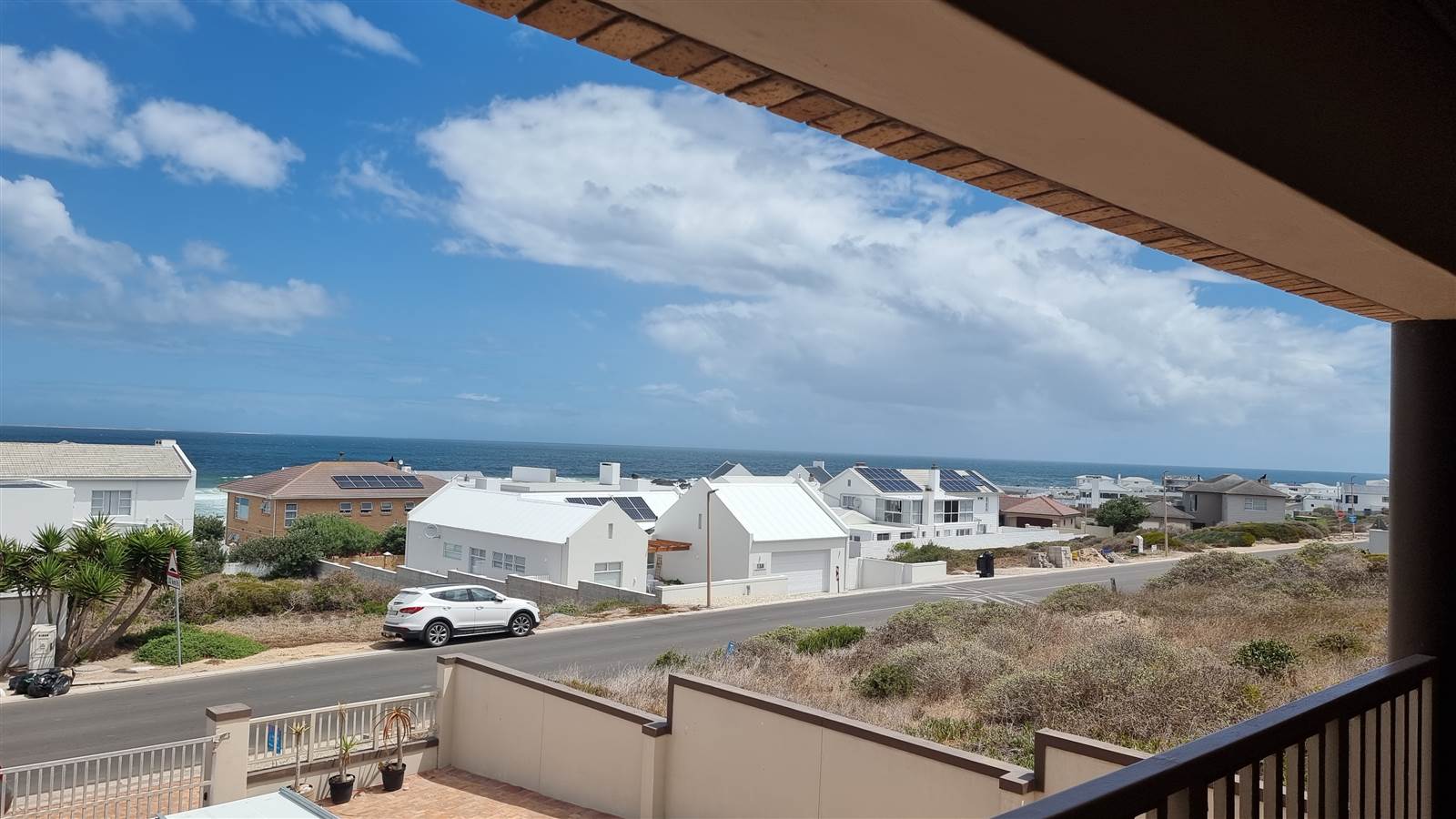 4 Bed House in Yzerfontein photo number 4