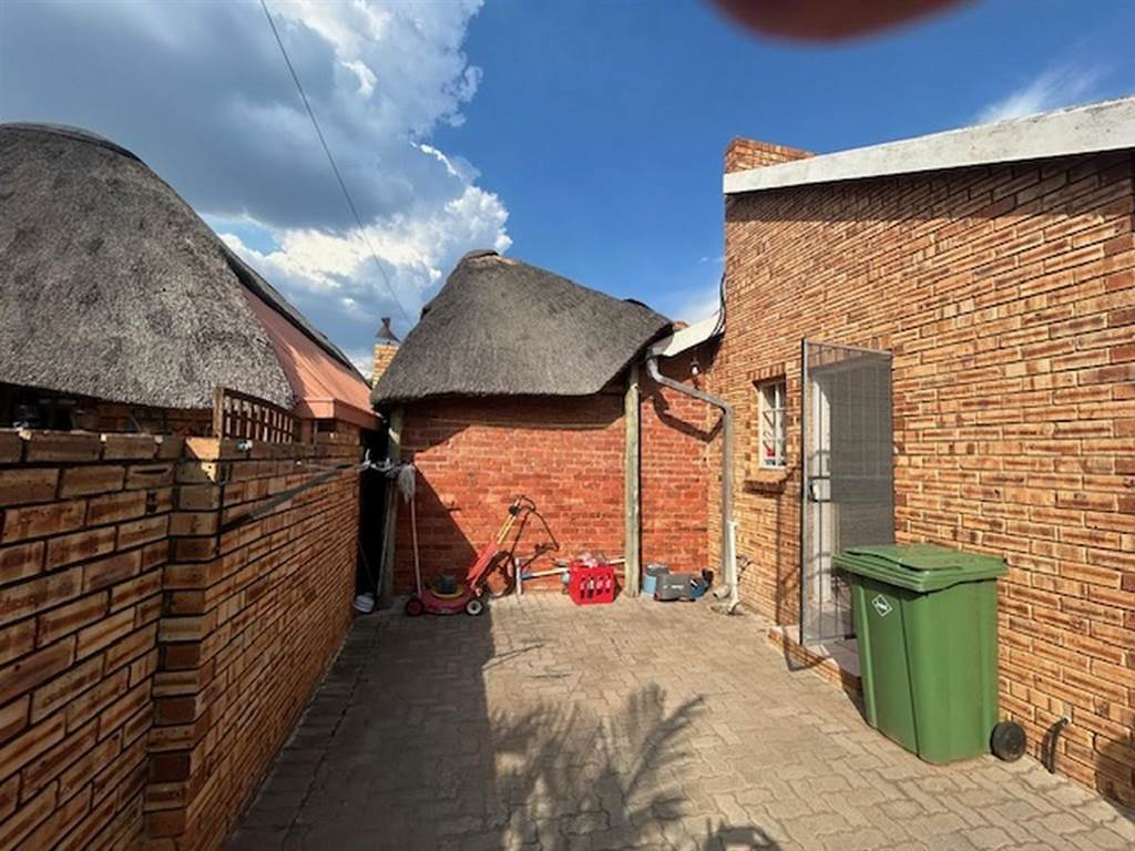 3 Bed Townhouse in Bo Dorp photo number 23
