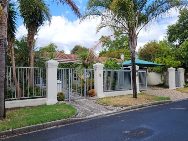 3 Bedroom House 3 Bedroom House