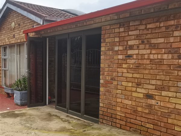 2 Bedroom Garden Cottage