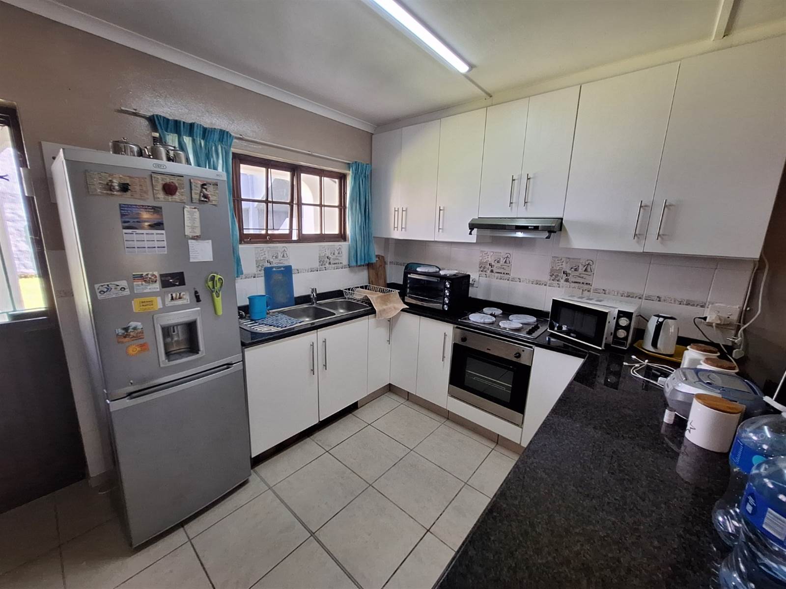 2 Bed Apartment in Umtentweni photo number 22