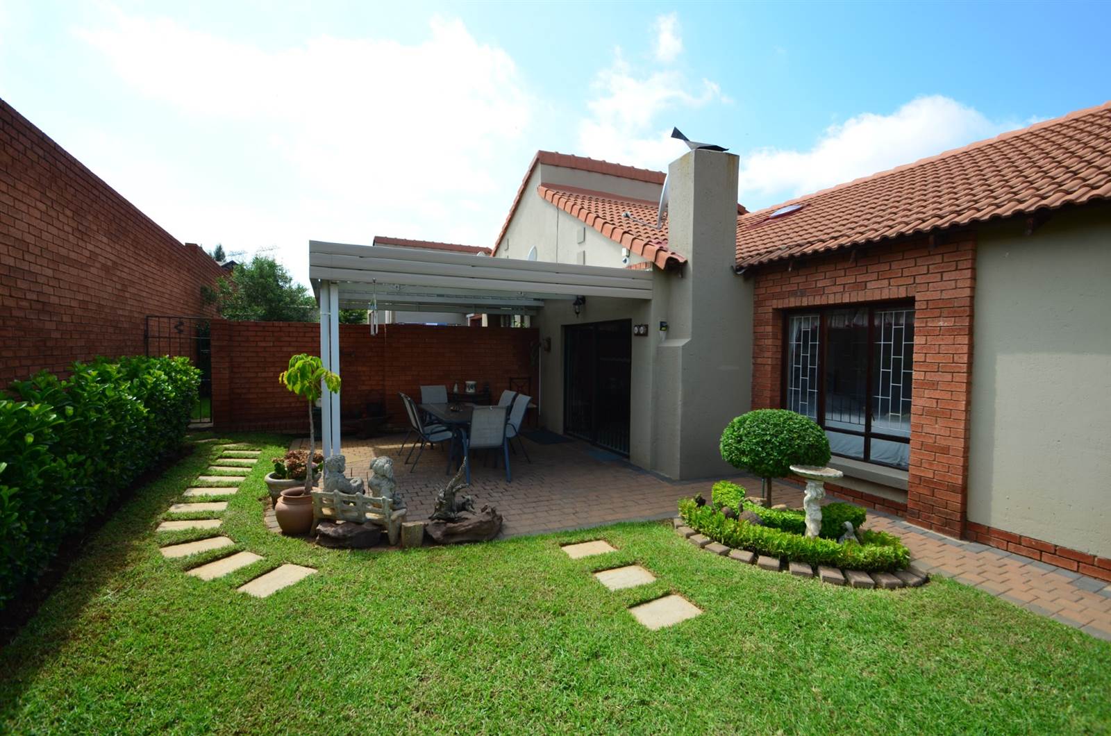 2 Bed Simplex in Rietvlei Ridge Country Estate photo number 16
