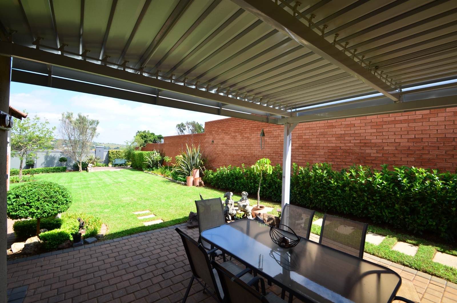2 Bed Simplex in Rietvlei Ridge Country Estate photo number 14