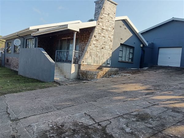 3 Bedroom House 3 Bedroom House