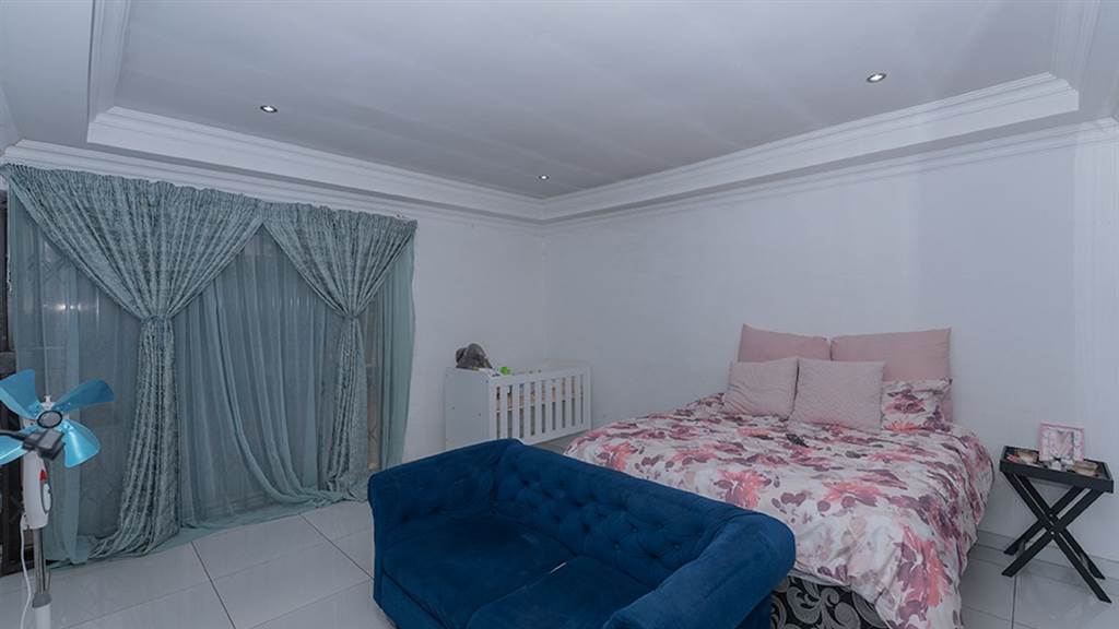3 Bed House in Elspark photo number 14