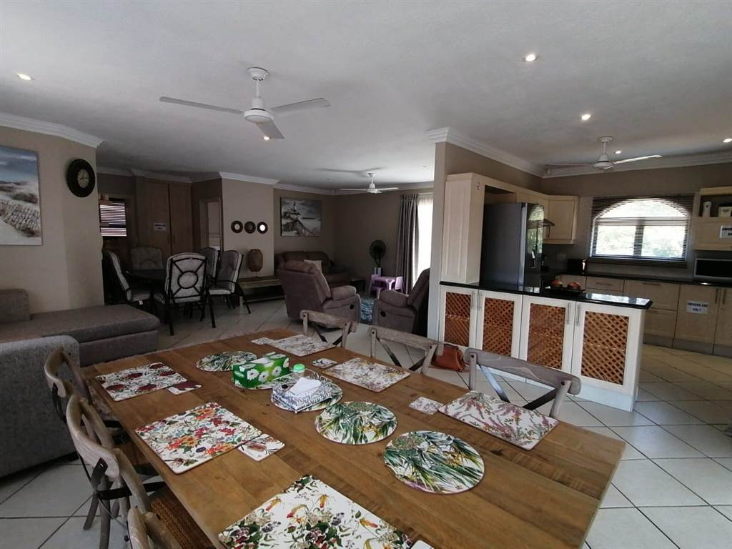 3 Bed Townhouse in Shelly Beach photo number 1