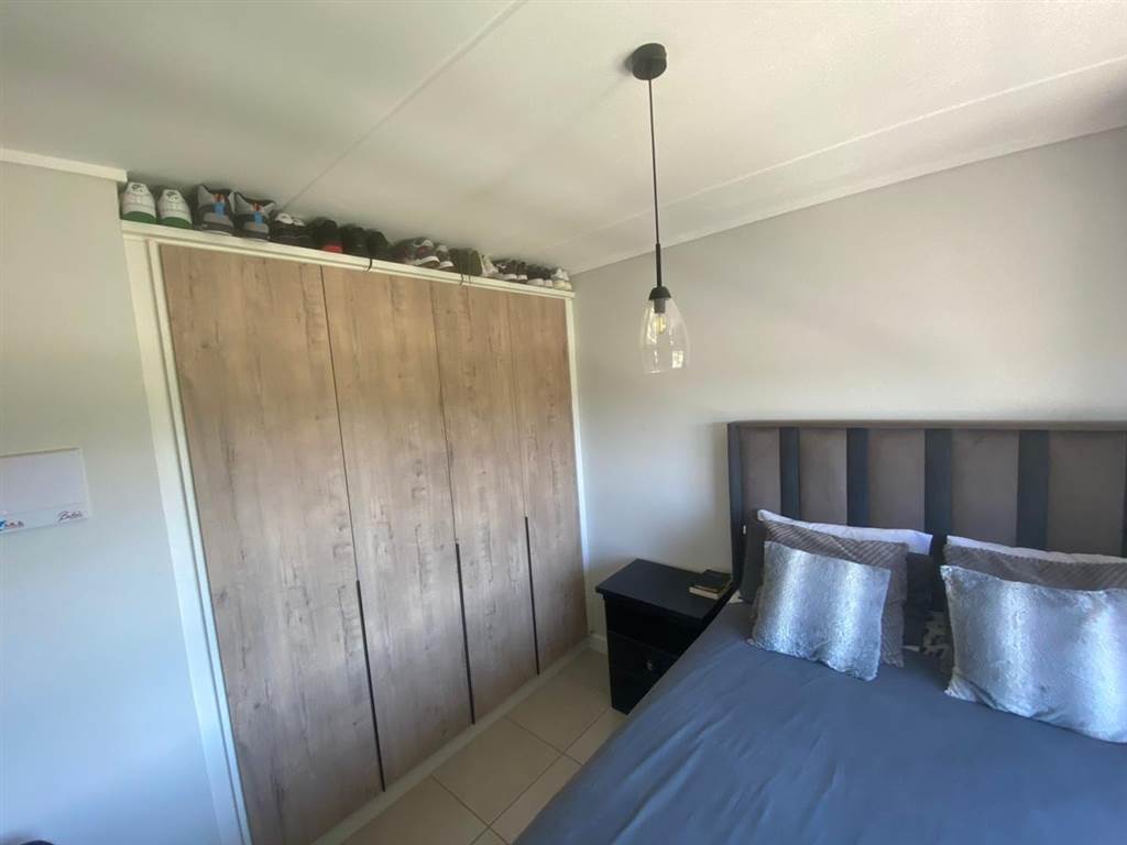 1 Bed House in Mooikloof Equestrian Estate photo number 17