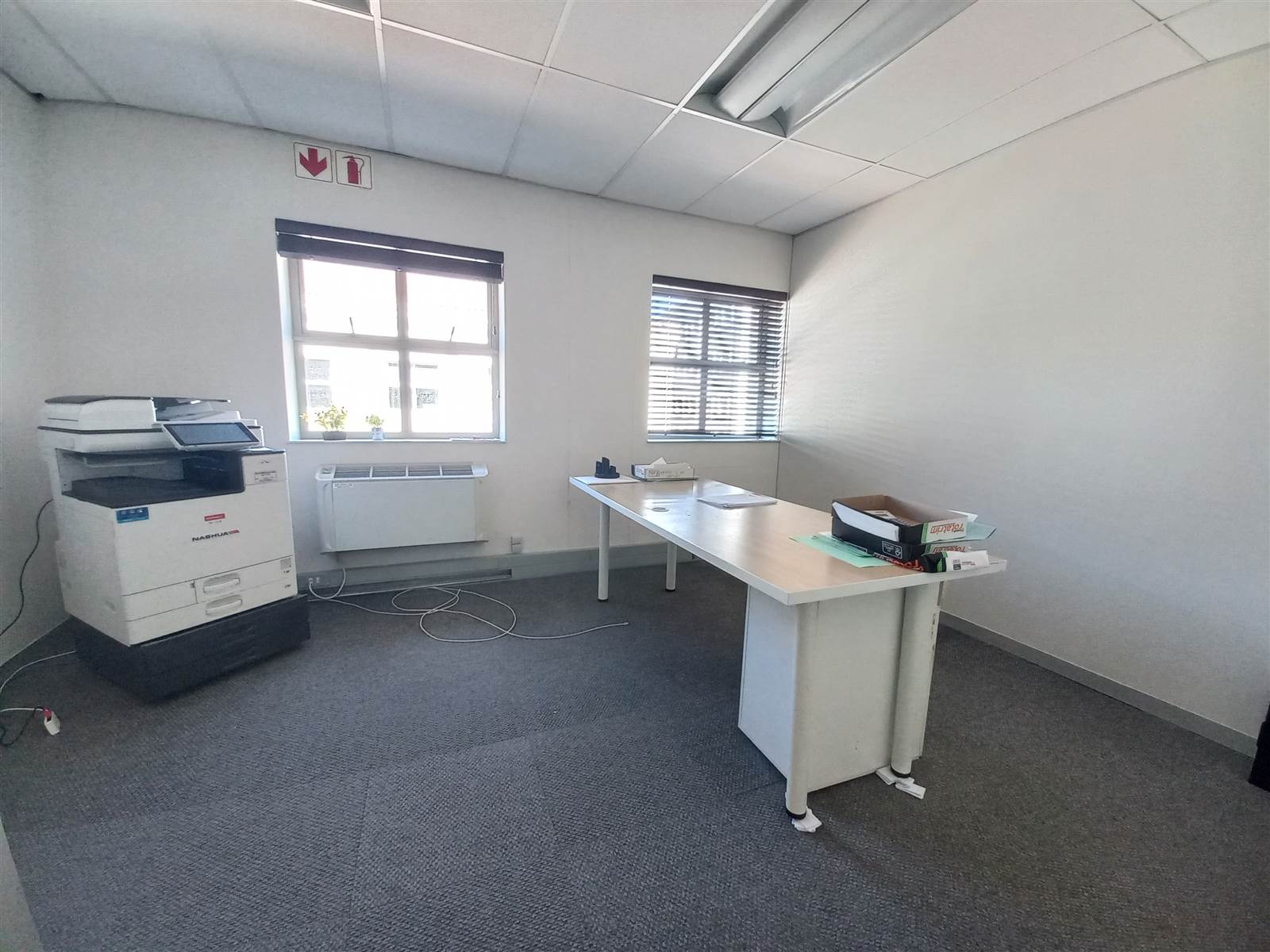 182  m² Commercial space in Pinelands photo number 10