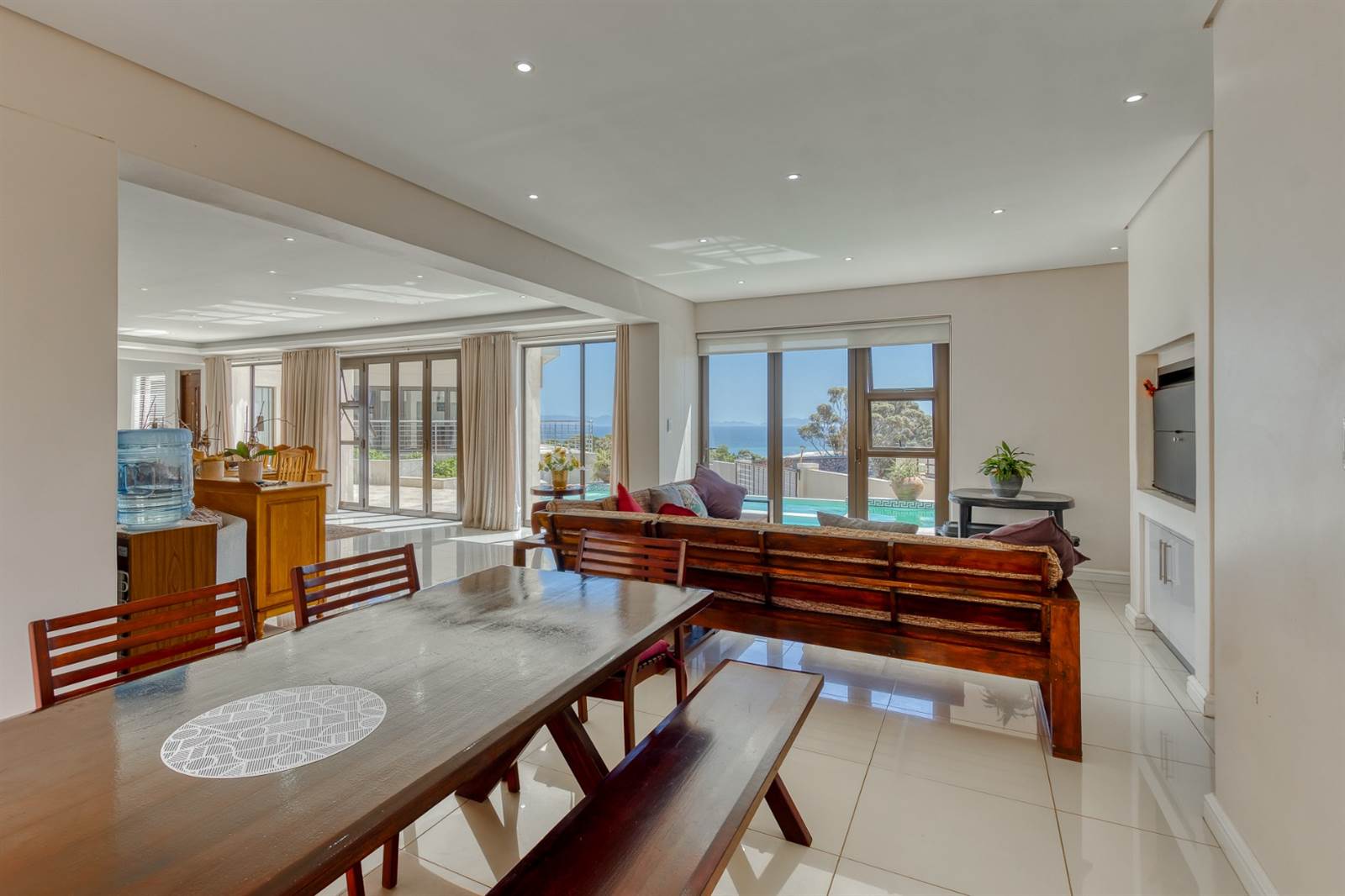 5 Bed House in Gordons Bay Central photo number 15