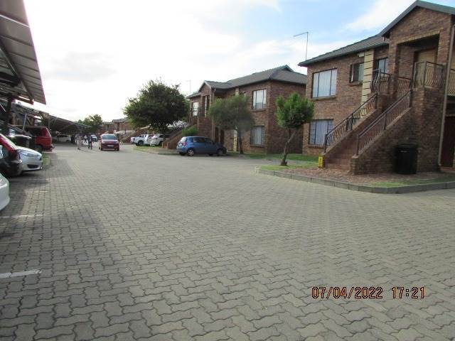3 Bed Townhouse in Rand Collieries photo number 18