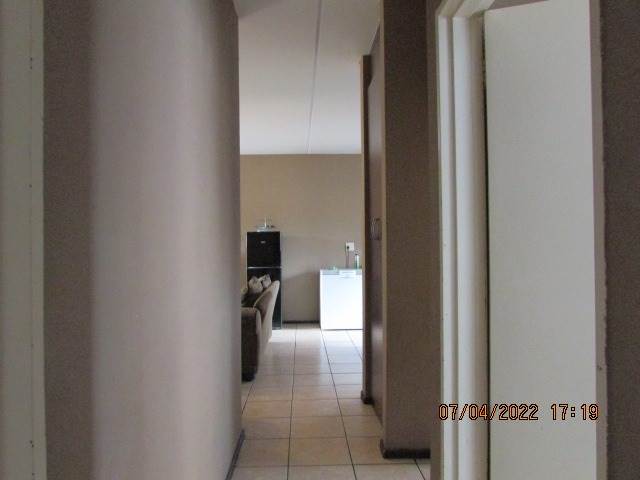 3 Bed Townhouse in Rand Collieries photo number 9
