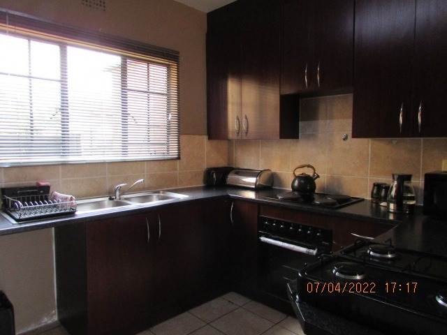 3 Bed Townhouse in Rand Collieries photo number 4