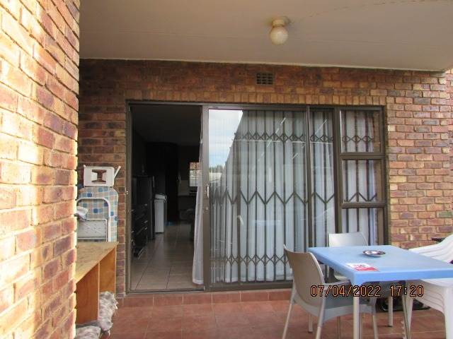 3 Bed Townhouse in Rand Collieries photo number 1