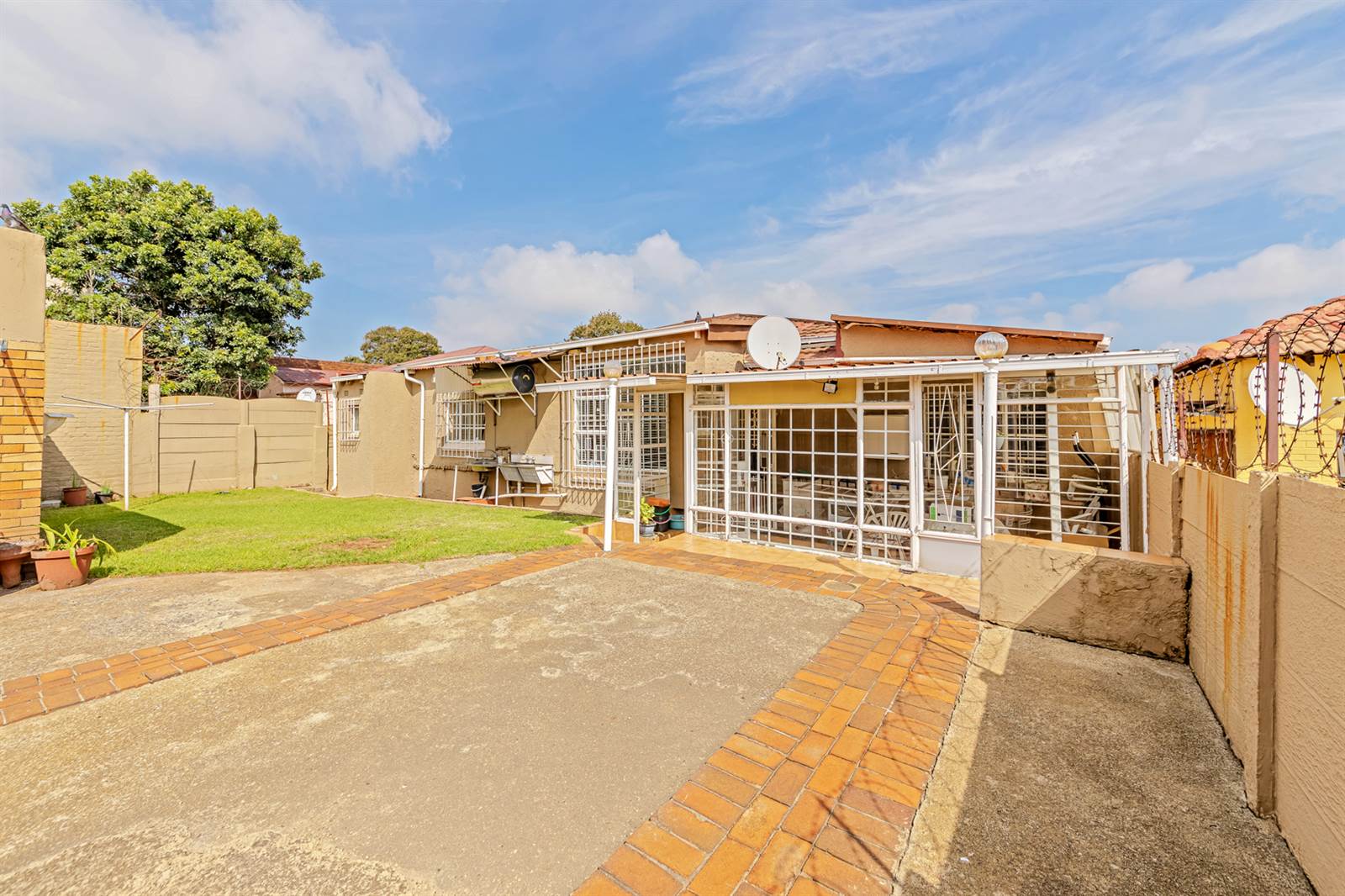 3 Bed House in Roodepoort West photo number 29